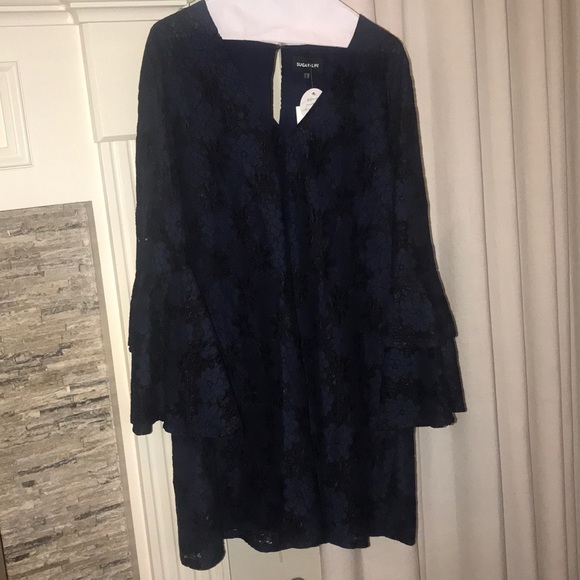 Dress - Picture 1 of 3